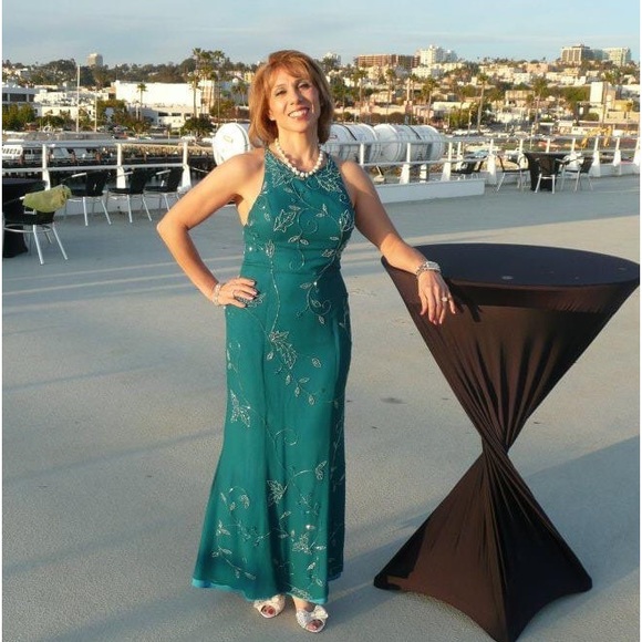 Meet your Posher, Anna - Picture 3 of 16